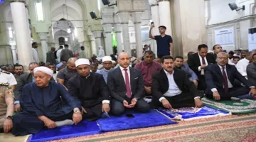 محافظ قنا يؤدي صلاة العيد ويطالب بتعزيز الرقابة والخدمات (صور)
