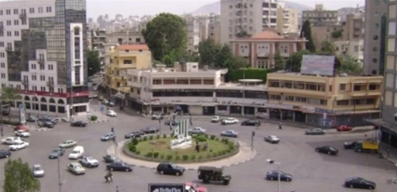 محاولة سرقة غير ناجحة في أبي سمرا.. والكاميرات تكشف الجاني محاولة سرقة غير ناجحة في أبي سمرا.. والكاميرات تكشف الجاني