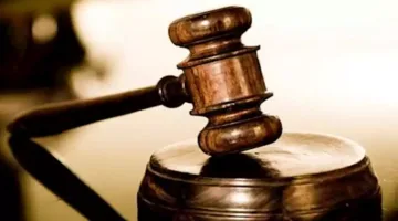 محكمة الجنايات تُبرئ 12 متهماً من تهم البلطجة وحيازة السلاح في نزاع مع حلواني معروف بالجيزة