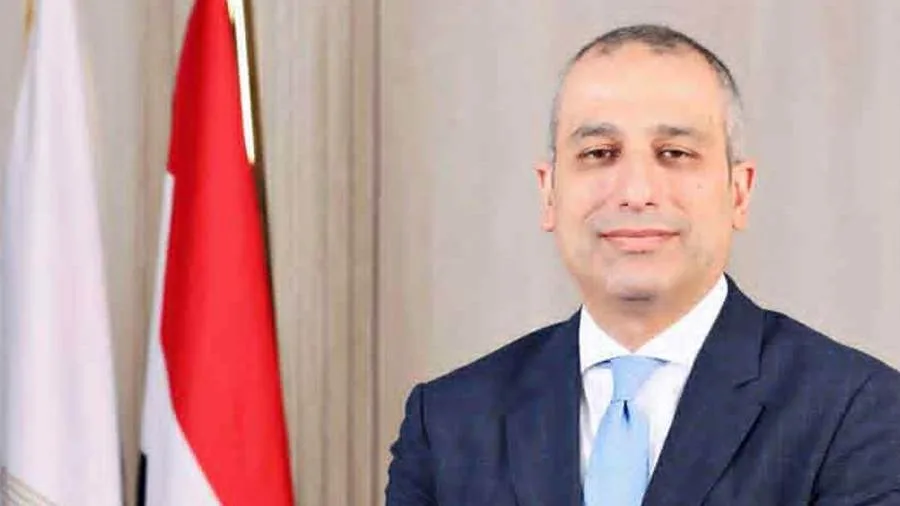 محمد أبو السعود، المدير التنفيذي للبنك الزراعي المصري، يصبح عضواً في مجلس إدارة اتحاد بنوك مصر. محمد أبو السعود، المدير التنفيذي للبنك الزراعي المصري، يصبح عضواً في مجلس إدارة اتحاد بنوك مصر.