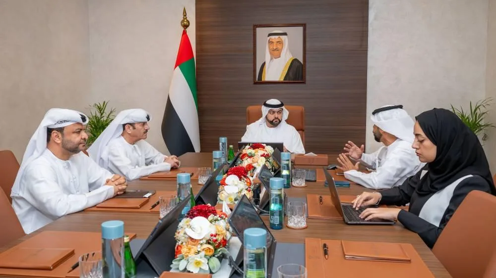 محمد بن حمد: “المتسوق الخفي” ساهم في تحسين أداء الفجيرة محمد بن حمد: “المتسوق الخفي” ساهم في تحسين أداء الفجيرة