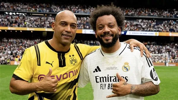 محمد زيدان يشارك في مباراة خيرية بين نجوم مدريد ودورتموند (فيديو) محمد زيدان يشارك في مباراة خيرية بين نجوم مدريد ودورتموند (فيديو)