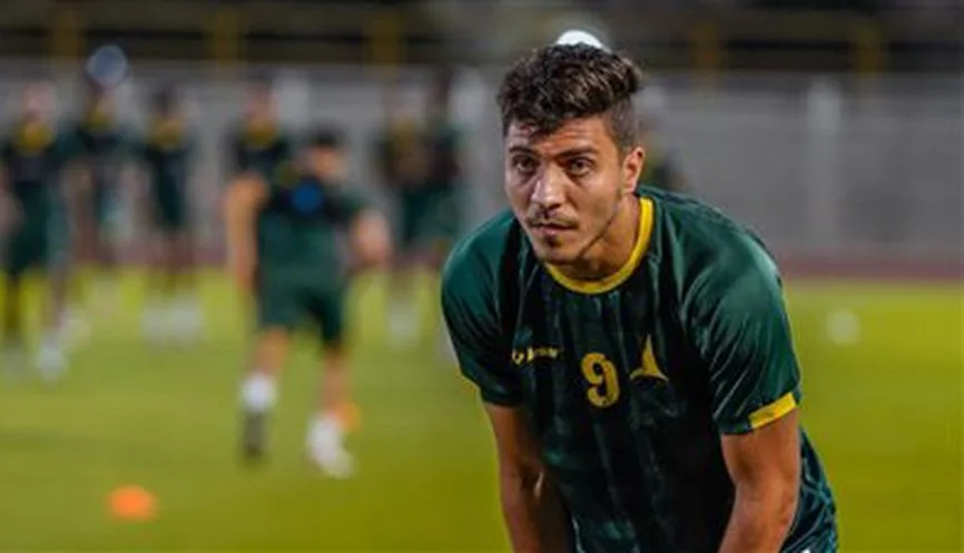 محمد شريف يعبّر عن رأيه الحاد بشأن الانضمام للزمالك محمد شريف يعبّر عن رأيه الحاد بشأن الانضمام للزمالك