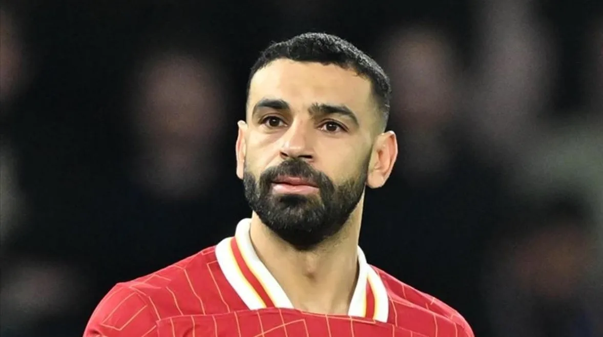 محمد صلاح يتربع على قمة التشكيلة المثالية لموسم 2024-2025
