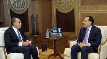 مدبولي: الحكومة المصرية تؤكد على أهمية إعادة بناء قطاع غزة مع الحفاظ على سكانه الفلسطينيين.