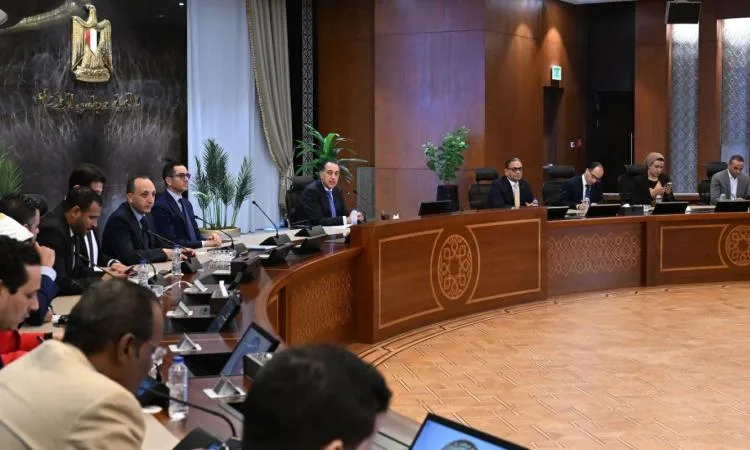 مدبولي: مواردنا من الدولار في السوق المحلية تكفي لتلبية احتياجات الدولة مدبولي: مواردنا من الدولار في السوق المحلية تكفي لتلبية احتياجات الدولة
