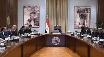 مدبولي يراقب تقدم مشاريع تحلية مياه البحر وتأسيس صناعتها محلياً
