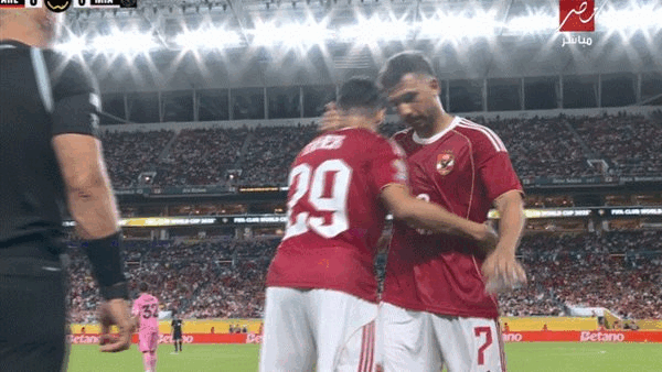 مدرب الأهلي يحرّك الفريق: استبدال الشحات وطاهر بتريزيجيه وبن رمضان في مواجهة إنتر ميامي مدرب الأهلي يحرّك الفريق: استبدال الشحات وطاهر بتريزيجيه وبن رمضان في مواجهة إنتر ميامي
