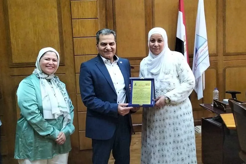 مدرسة المتفوقين بكفر الشيخ STEM ت honors معلمي معهد علوم وتكنولوجيا النانو مدرسة المتفوقين بكفر الشيخ STEM ت honors معلمي معهد علوم وتكنولوجيا النانو