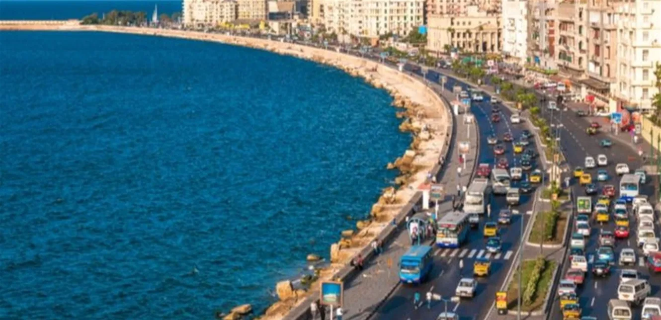 مدينة عربية تواجه خطر الغمر بالمياه