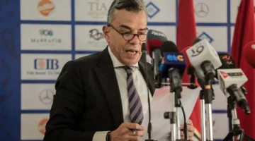 مرتجي يحصل على شهادة مشاركة الأهلي للمرة العاشرة في كأس العالم للأندية