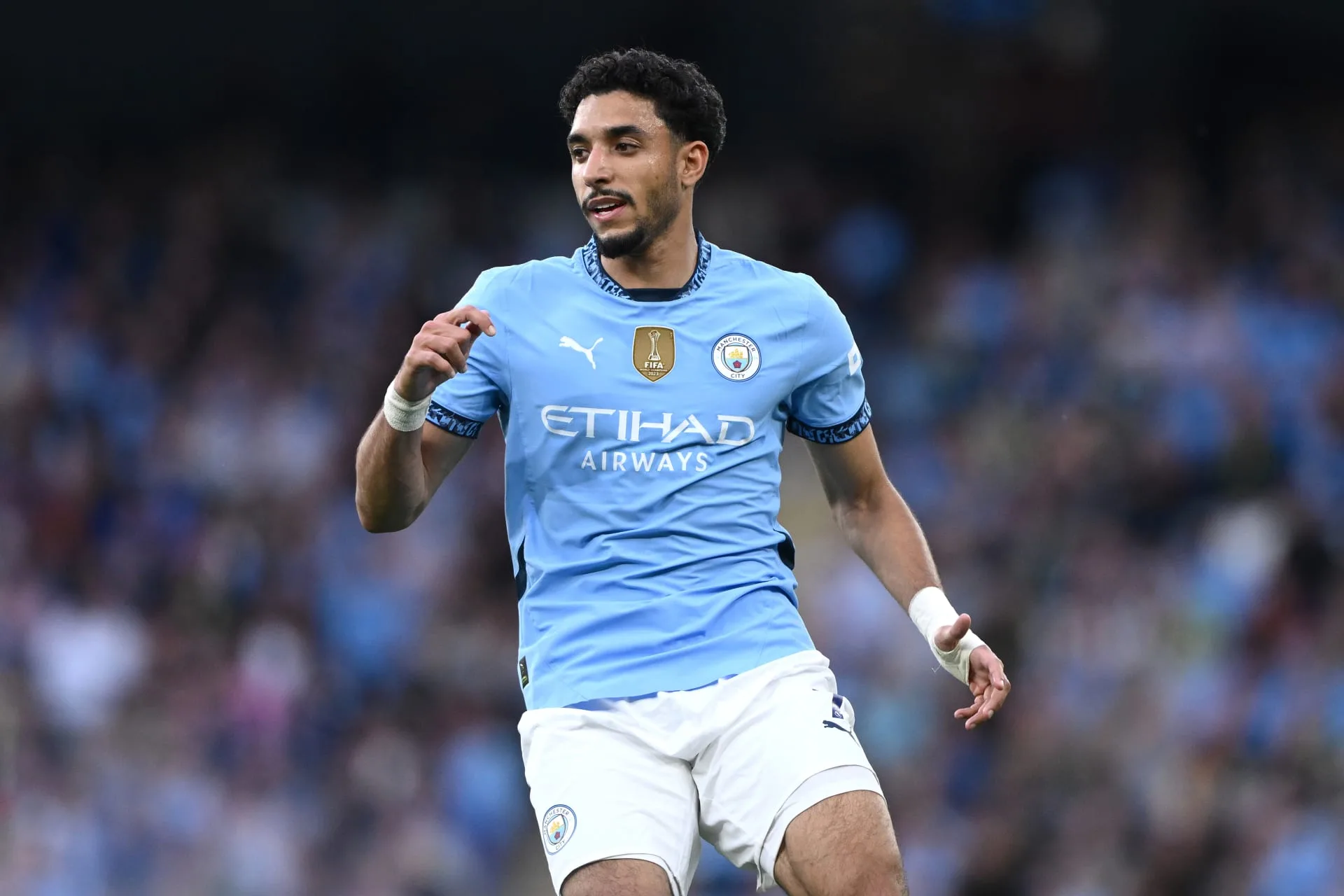 مرموش يتربع على قمة اللاعبين الأغلى في الدوري الإنجليزي