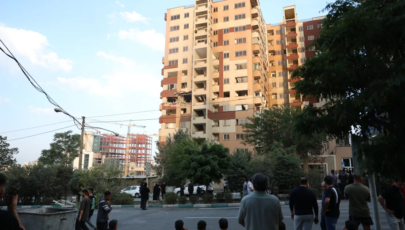 مسؤول إسرائيلي: جميع الطيارين الذين نفذوا الهجوم على إيران عادوا بسلام مسؤول إسرائيلي: جميع الطيارين الذين نفذوا الهجوم على إيران عادوا بسلام