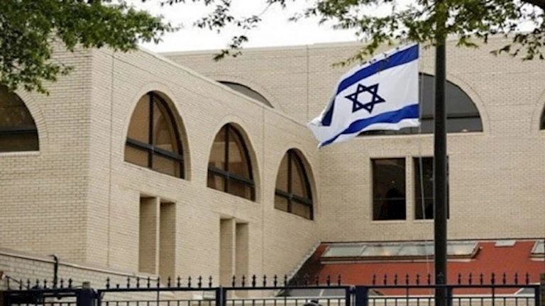 مسؤولون إسرائيليون: إيران قد ترد بإطلاق مئات الصواريخ الباليستية مسؤولون إسرائيليون: إيران قد ترد بإطلاق مئات الصواريخ الباليستية