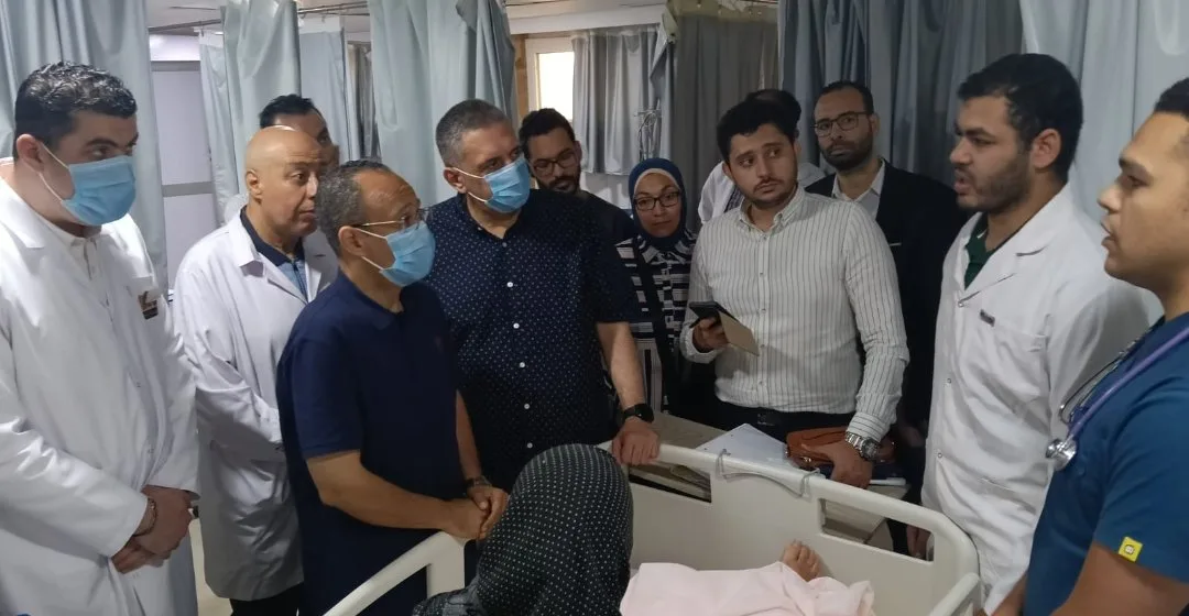 مساعد وزير الصحة يزور ثلاثة مستشفيات في محافظة كفر الشيخ ويثني على قسم غسيل الكلى للأطفال في مستشفى دسوق العام. مساعد وزير الصحة يزور ثلاثة مستشفيات في محافظة كفر الشيخ ويثني على قسم غسيل الكلى للأطفال في مستشفى دسوق العام.