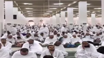 مسجد نمرة يعيد إحياء لحظة الوداع ويستقبل حجاج عرفات.