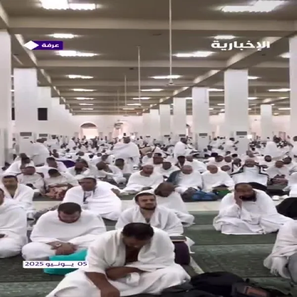 مسجد نمرة يعيد إحياء لحظة الوداع ويستقبل حجاج عرفات. مسجد نمرة يعيد إحياء لحظة الوداع ويستقبل حجاج عرفات.