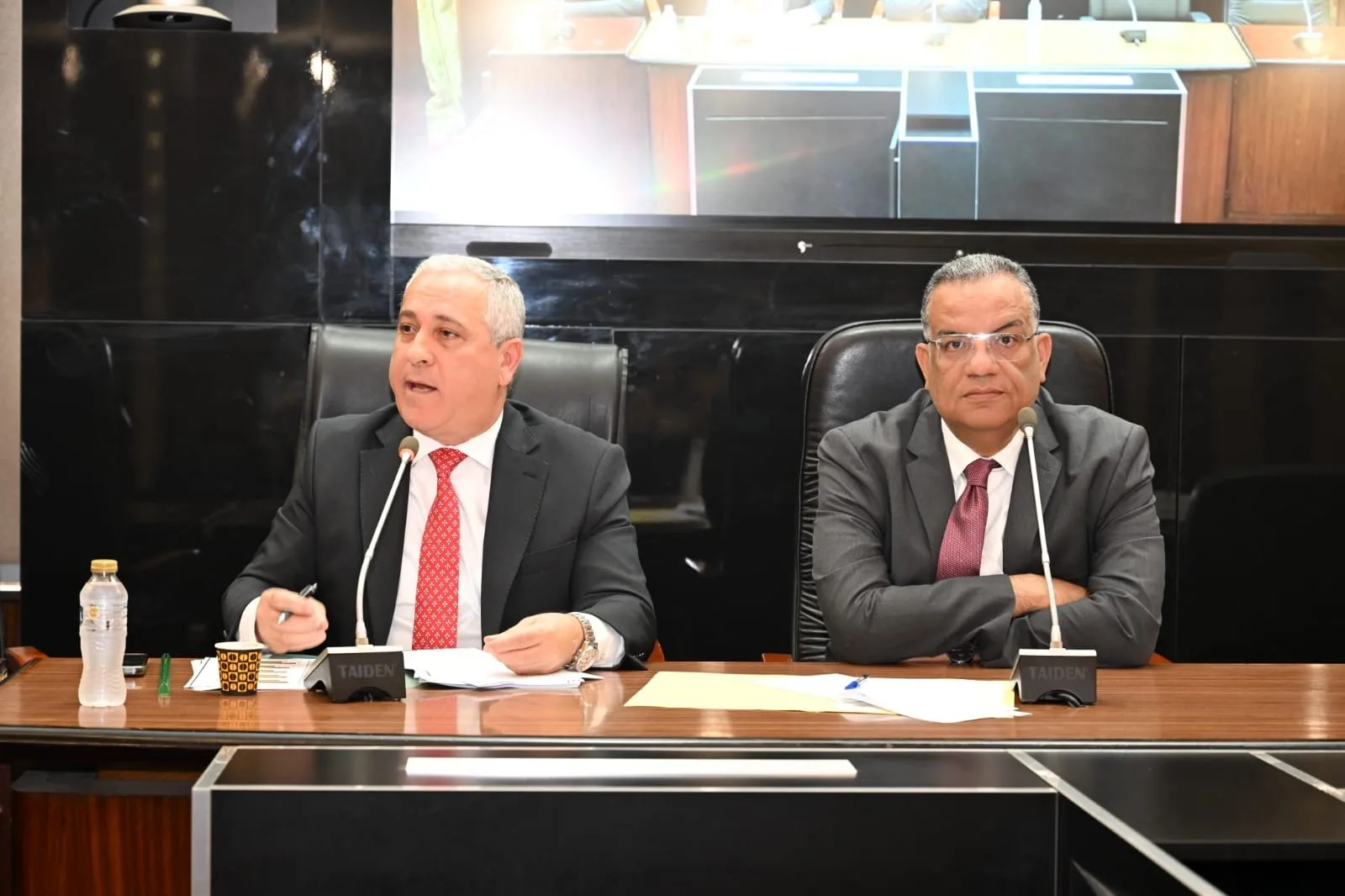 مسلم يؤكد على أهمية تأهيل فرق إعلامية مزودة بجميع وسائل الإعلام الحديثة مسلم يؤكد على أهمية تأهيل فرق إعلامية مزودة بجميع وسائل الإعلام الحديثة