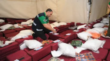 مشرفو حج الجمعيات يستلمون مخيمات عرفات ومنى ويكملون الترتيبات النهائية استعدادًا لتصعيد الحجاج يوم الأربعاء المقبل.