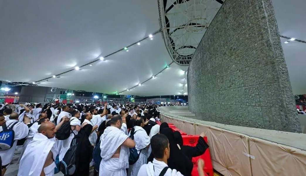 مشعر منى يستعد لاستقبال زوار بيت الله الحرام لرمي جمرة العقبة. مشعر منى يستعد لاستقبال زوار بيت الله الحرام لرمي جمرة العقبة.