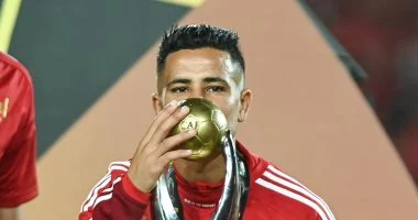 مشكلة الرواتب تعوق خروج رضا سليم من الأهلي على سبيل الإعارة. مشكلة الرواتب تعوق خروج رضا سليم من الأهلي على سبيل الإعارة.