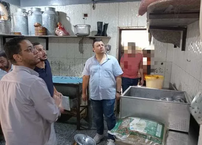 مصادرة منتجات غذائية غير صالحة وتسجيل 14 مخالفة في حملة رقابية ببني سويف مصادرة منتجات غذائية غير صالحة وتسجيل 14 مخالفة في حملة رقابية ببني سويف