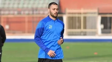 مصدر ليلا كورة: أحمد رمضان بيكهام في السفارة الأمريكية للحصول على التأشيرة