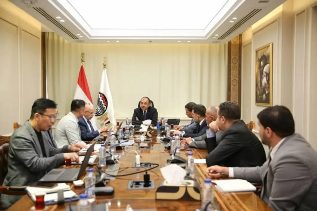 مصر تستكشف التعاون مع كوريا لتحديث صناعة الغزل والنسيج