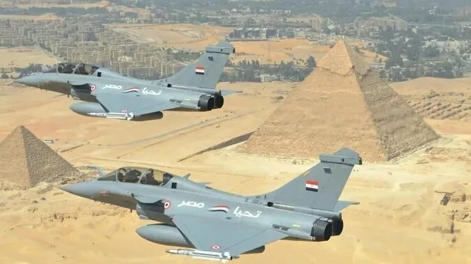 مصر تعتزم الحصول على دفعة ثالثة من طائرات “رافال” وإسرائيل تتابع الصفقة المهمة. مصر تعتزم الحصول على دفعة ثالثة من طائرات “رافال” وإسرائيل تتابع الصفقة المهمة.