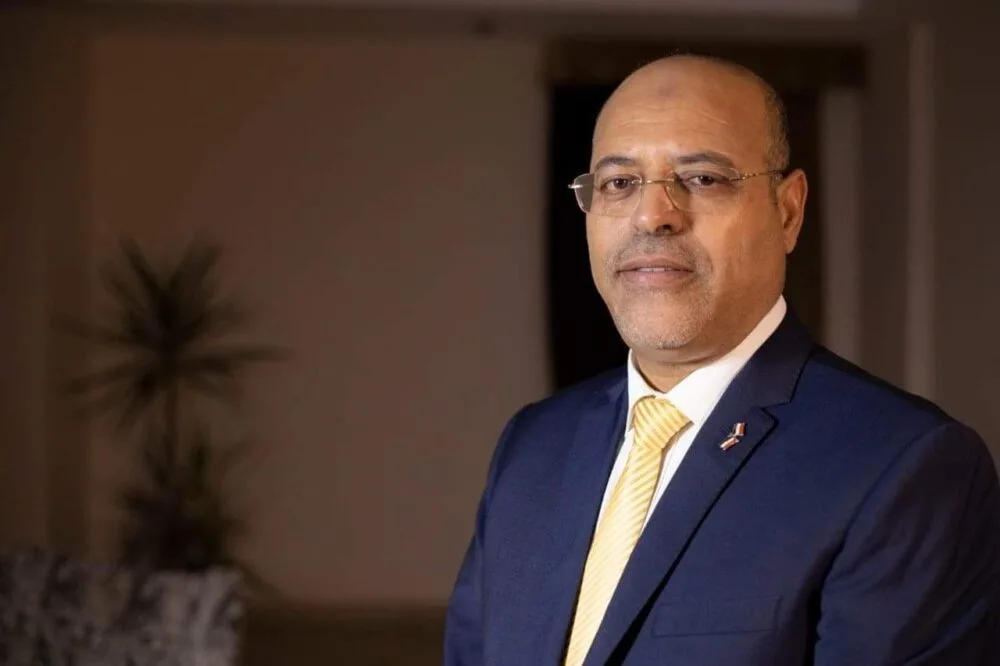 مصر تمنح الشركات الخاصة عطلة من الخميس 5 يونيو حتى الإثنين 9 يونيو مصر تمنح الشركات الخاصة عطلة من الخميس 5 يونيو حتى الإثنين 9 يونيو