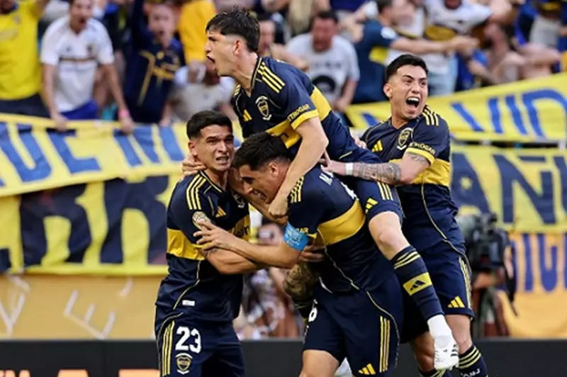 مصير البطاقات الحمراء.. التعادل الإيجابي يقرر نتيجة مواجهة بوكا جونيورز وبنفيكا في كأس العالم للأندية مصير البطاقات الحمراء.. التعادل الإيجابي يقرر نتيجة مواجهة بوكا جونيورز وبنفيكا في كأس العالم للأندية