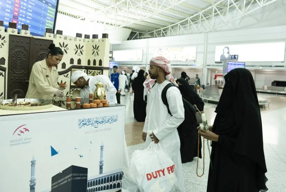 مطار الشارقة يستقبل أولى دفعات الحجاج العائدين من مكة المكرمة مطار الشارقة يستقبل أولى دفعات الحجاج العائدين من مكة المكرمة