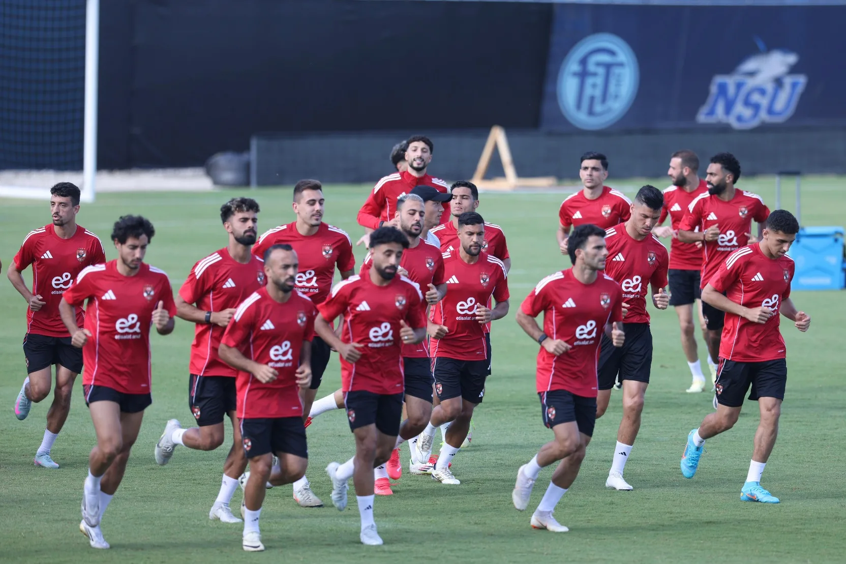 مفاجأة زيزو واختيار كل من بن رمضان وطاهر.. تفاصيل تشكيلة الأهلي في تمرين الخميس تحضيرًا لمواجهة إنتر ميامي مفاجأة زيزو واختيار كل من بن رمضان وطاهر.. تفاصيل تشكيلة الأهلي في تمرين الخميس تحضيرًا لمواجهة إنتر ميامي