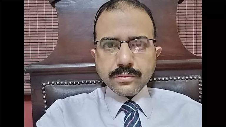 مقتل محامٍ في كفر الشيخ: وكيل النقابة يصف الحادث بأنه اعتداء همجى مقتل محامٍ في كفر الشيخ: وكيل النقابة يصف الحادث بأنه اعتداء همجى