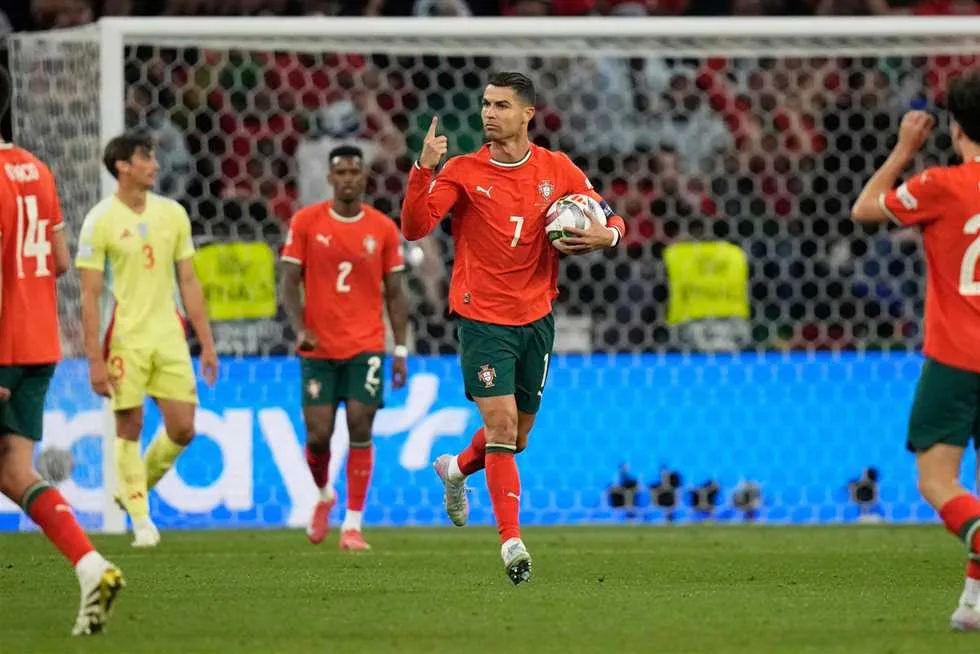 ملخص وأهداف المباراة النهائية بين البرتغال وإسبانيا في دوري الأمم الأوروبية (فيديو) ملخص وأهداف المباراة النهائية بين البرتغال وإسبانيا في دوري الأمم الأوروبية (فيديو)