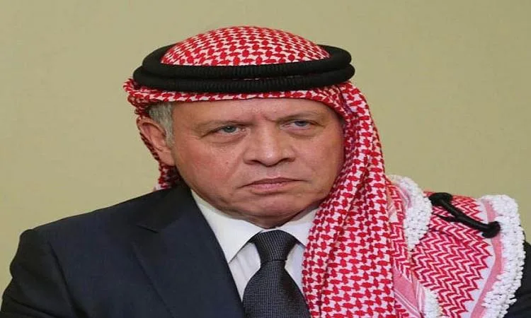 ملك الأردن يتحدث هاتفياً مع رئيسي تركيا وقبرص حول خيارات تخفيف التوترات الإقليمية. ملك الأردن يتحدث هاتفياً مع رئيسي تركيا وقبرص حول خيارات تخفيف التوترات الإقليمية.