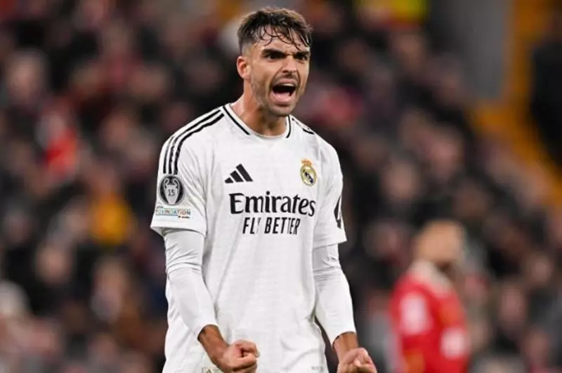 مليار يورو كشرط جزائي: تقارير تكشف عن تجديد ريال مدريد لعقد راؤول أسينسيو حتى عام 2031 مليار يورو كشرط جزائي: تقارير تكشف عن تجديد ريال مدريد لعقد راؤول أسينسيو حتى عام 2031