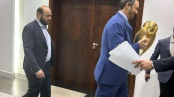 ممدوح عيد يشارك في اجتماع اتحاد الكرة حول كأس دوري أبطال إفريقيا (صور)