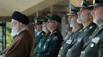 من هم القادة الإيرانيون البارزون الذين استهدفتهم إسرائيل اليوم؟