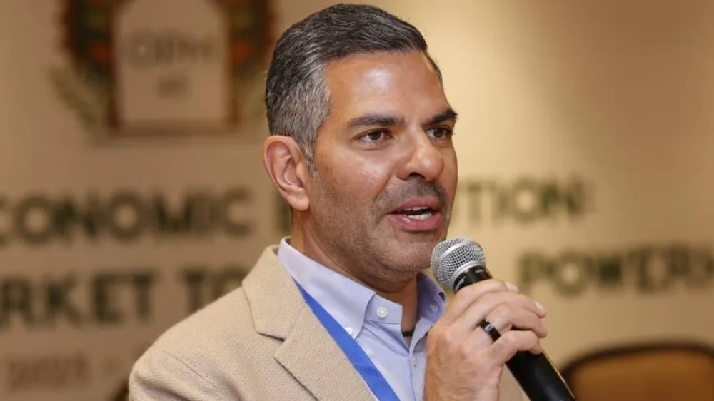 من هو سانجاي كابور؟.. ملياردير هندي departed بثراء يتفوق على نجوم بوليوود من هو سانجاي كابور؟.. ملياردير هندي departed بثراء يتفوق على نجوم بوليوود