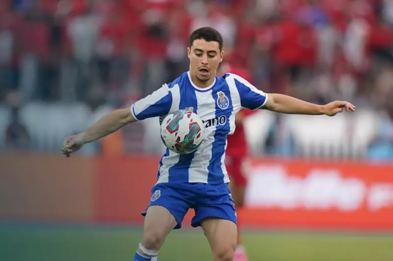 منافس الأهلي.. لاعب بورتو: خصومنا يتمتعون بمهارات عالية ويجب أن نكون جاهزين. منافس الأهلي.. لاعب بورتو: خصومنا يتمتعون بمهارات عالية ويجب أن نكون جاهزين.