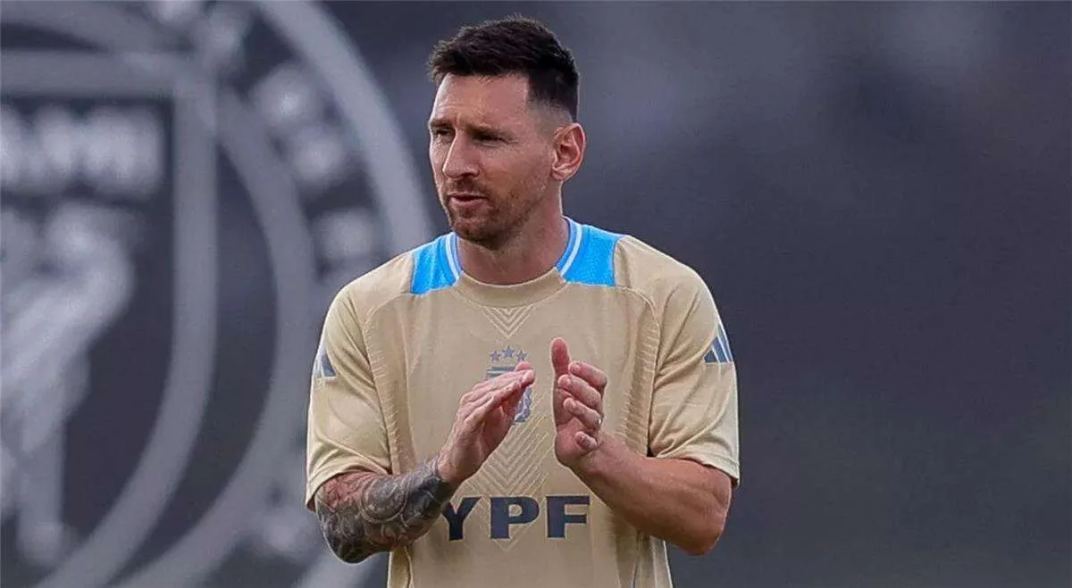 منافسة قوية بين أندية دوري روشن للتعاقد مع ميسي منافسة قوية بين أندية دوري روشن للتعاقد مع ميسي