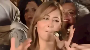منة شلبي تؤدي رقصة بالصاجات في حفل زفاف منة عدلي القيعي (صور)
