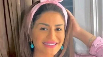 منة فضالي تتألق بإطلالة صيفية في لبنان بملابس قصيرة وكاشفة وتتصدر الترند