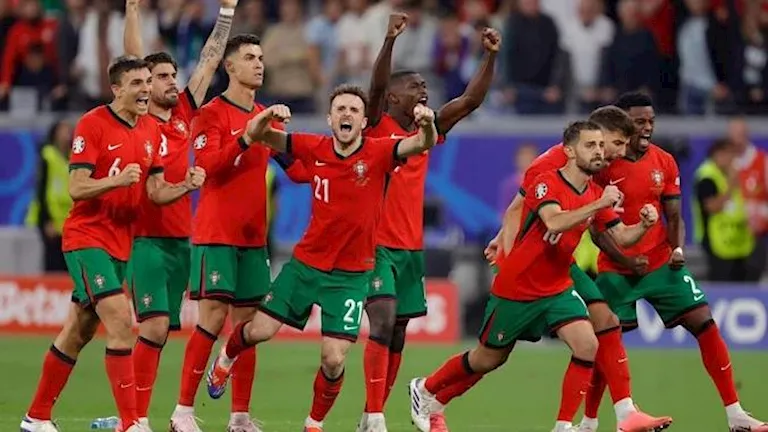 منتخب البرتغال يتفوق على إسبانيا ويحقق لقب دوري الأمم الأوروبية منتخب البرتغال يتفوق على إسبانيا ويحقق لقب دوري الأمم الأوروبية
