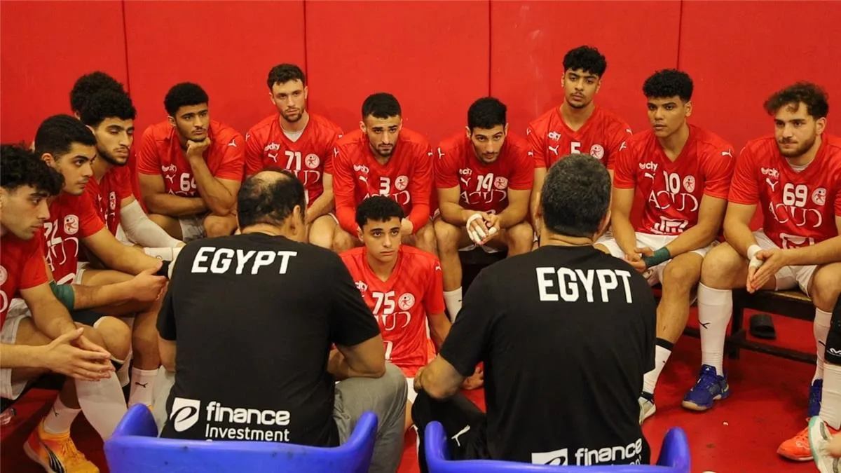 منتخب الشباب المصري يغادر إلى بولندا للمنافسة في بطولة العالم لكرة اليد منتخب الشباب المصري يغادر إلى بولندا للمنافسة في بطولة العالم لكرة اليد