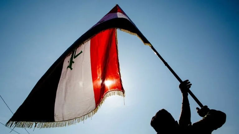 منزلُك يا سوداني مصنوع من الزجاج! منزلُك يا سوداني مصنوع من الزجاج!