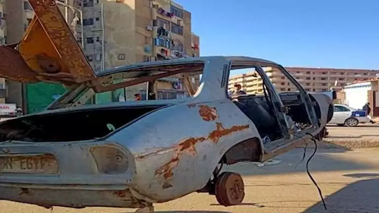 مهملة ومتدهورة في الشوارع.. إزالة 41 سيارة ودراجة نارية من القاهرة والجيزة مهملة ومتدهورة في الشوارع.. إزالة 41 سيارة ودراجة نارية من القاهرة والجيزة