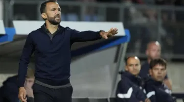موافقة أولية شرطية.. مدرب مغربي مُرشح لتولي قيادة الزمالك