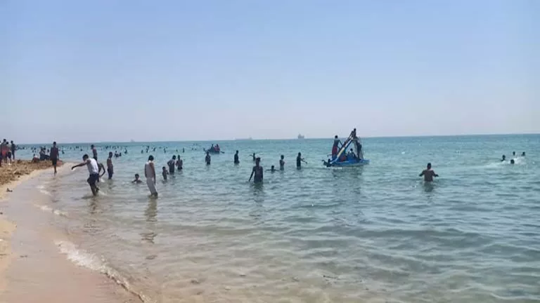 موجة حرارة قاسية ورياح.. الأرصاد تتوقع حالة الطقس غدًا موجة حرارة قاسية ورياح.. الأرصاد تتوقع حالة الطقس غدًا